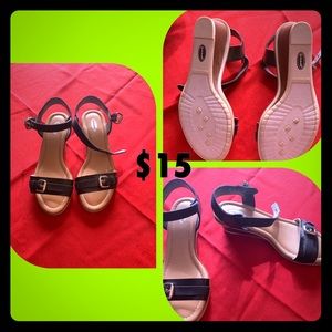 Dr Scholl’s sandals size 6